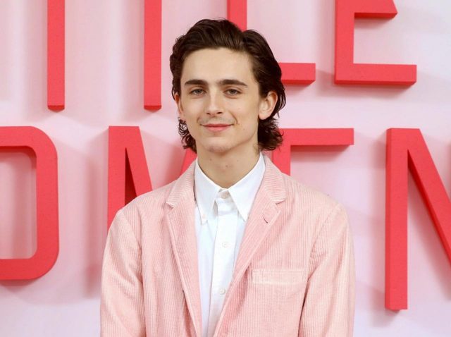 ティモシー・シャラメ、『ワイスピ』俳優と旅行先で“濃厚キス”