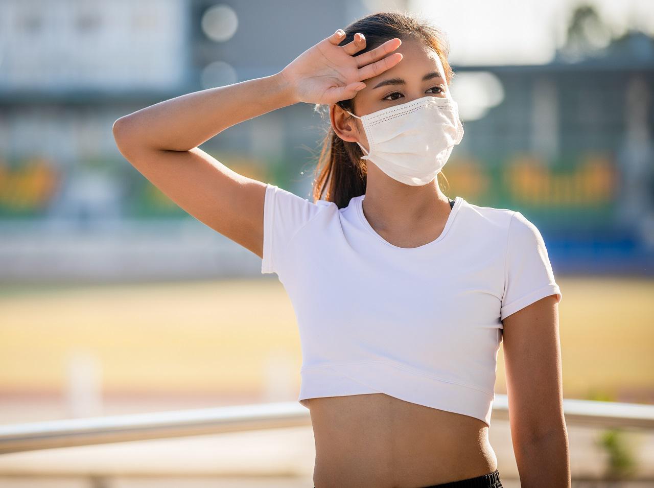 運動中も息苦しくない!高機能マスクをセレブ御用達ブランドが販売