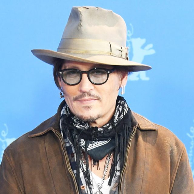 ジョニー・デップ、コロナ禍でもジャック・スパロウの格好で「ある事」を続ける