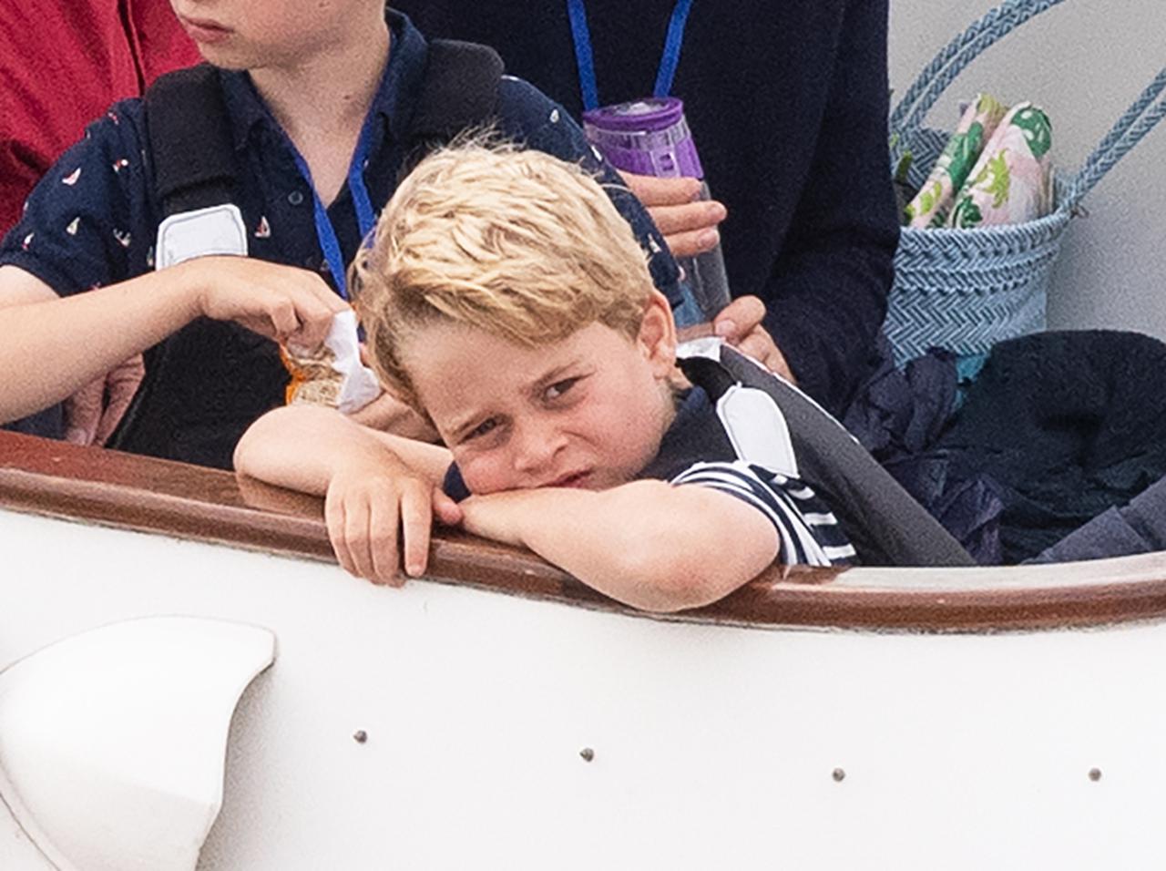 ジョージ王子、4歳下弟ルイ王子に「ある事」で先を越されてムッとしてしまう