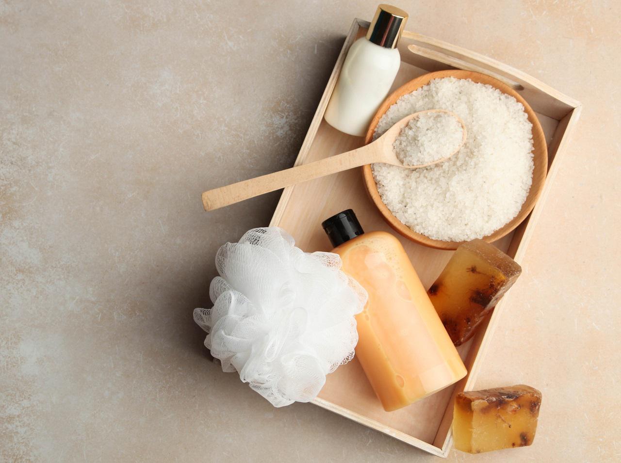 「塩シャンプー」で髪質改善！プロがオススメするそのヘアケア効果とは？