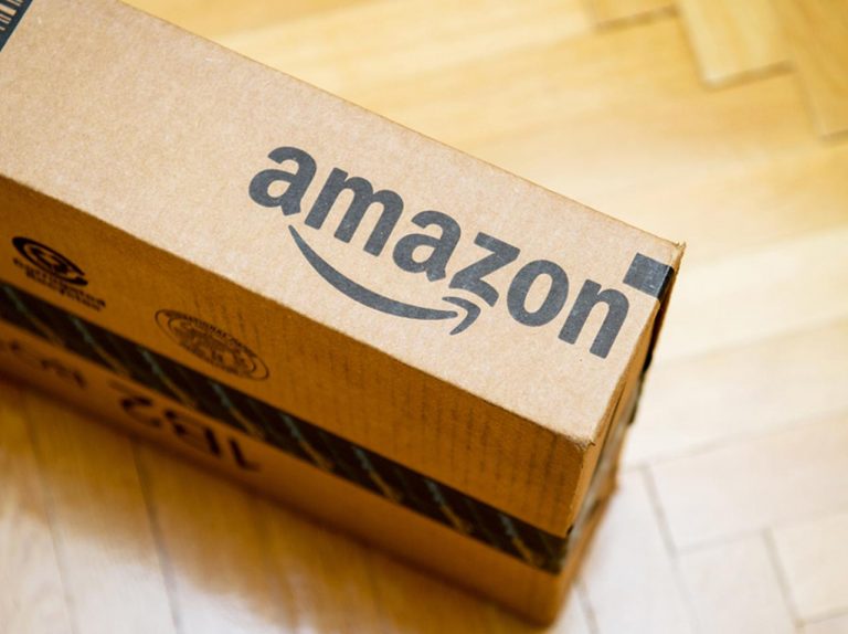 アマゾン、「殺人の瞬間」がプリントされたTシャツの販売を取り下げ