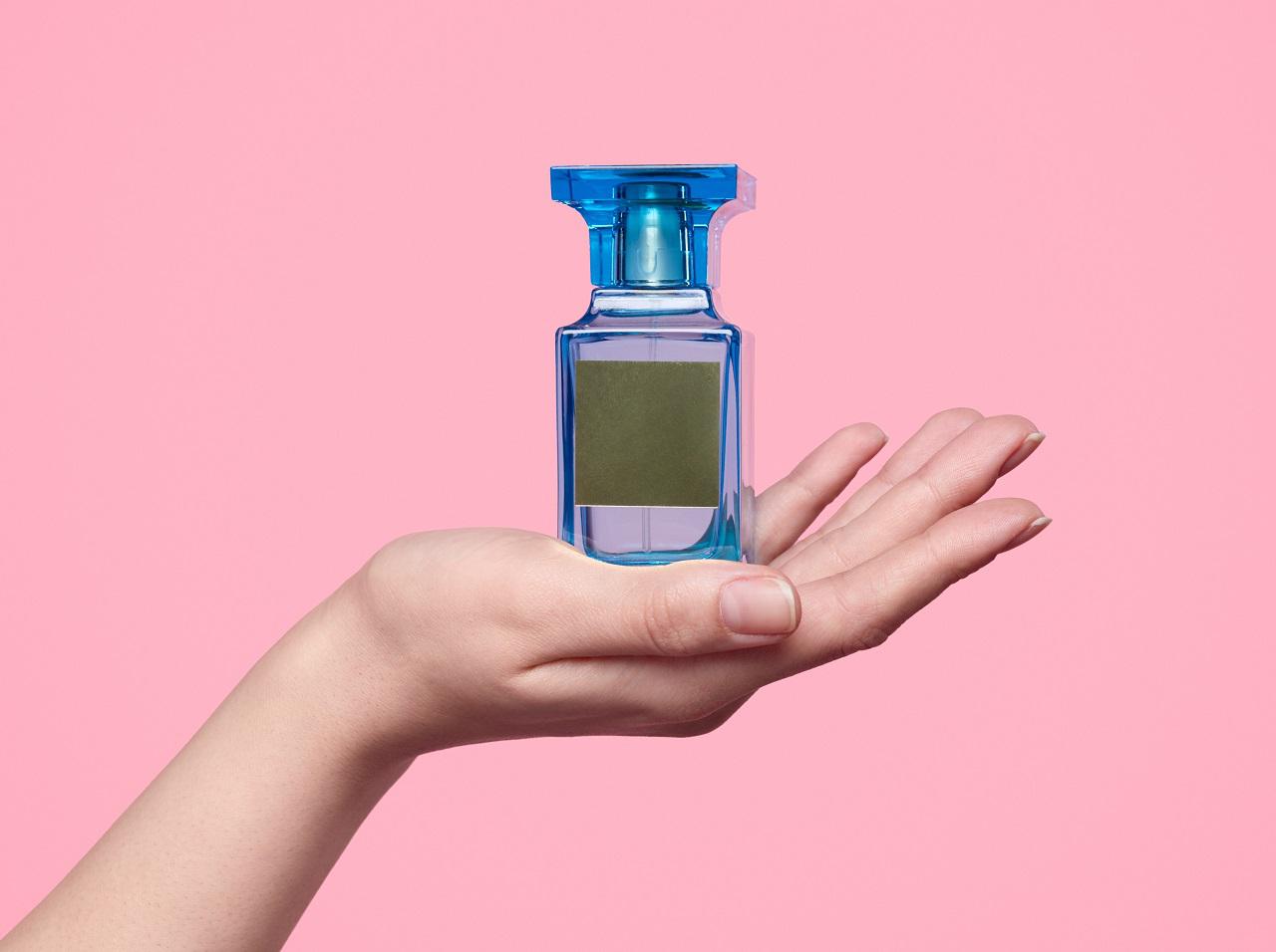 夏にぴったりの「香水」は?暑い季節にオススメの香りをプロが伝授