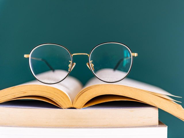 メガネでマスクをしても曇らないライフハック！スコットランドのメガネ屋さん直伝