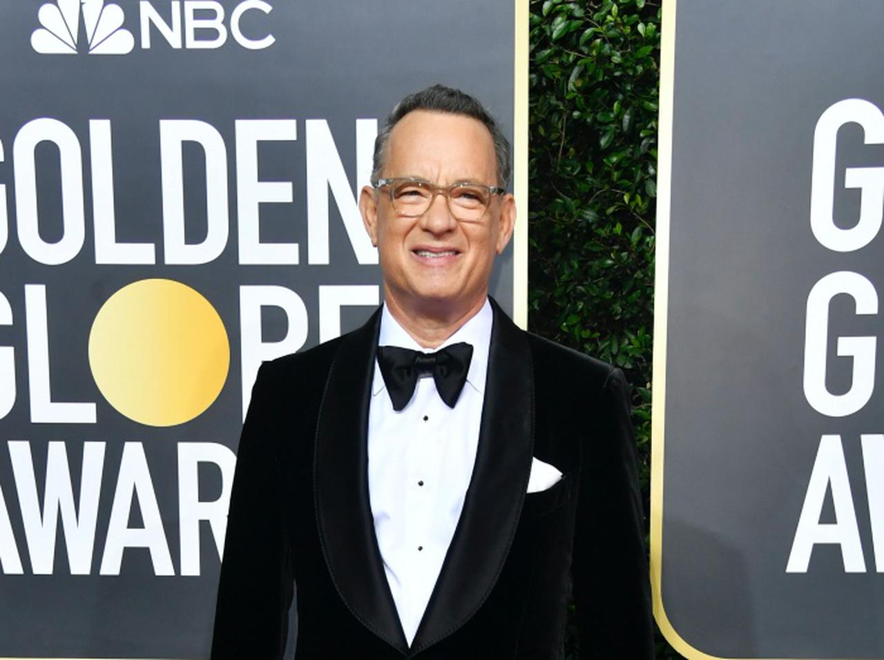 トム・ハンクス、無観客のMLBのスタジアムで「ある方法」でホットドッグの販売員を務める