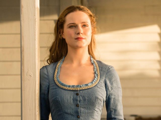 『ウエストワールド』ドロレス役、ドラマの影響で「Siri」や「Alexa」を信用できなくなる