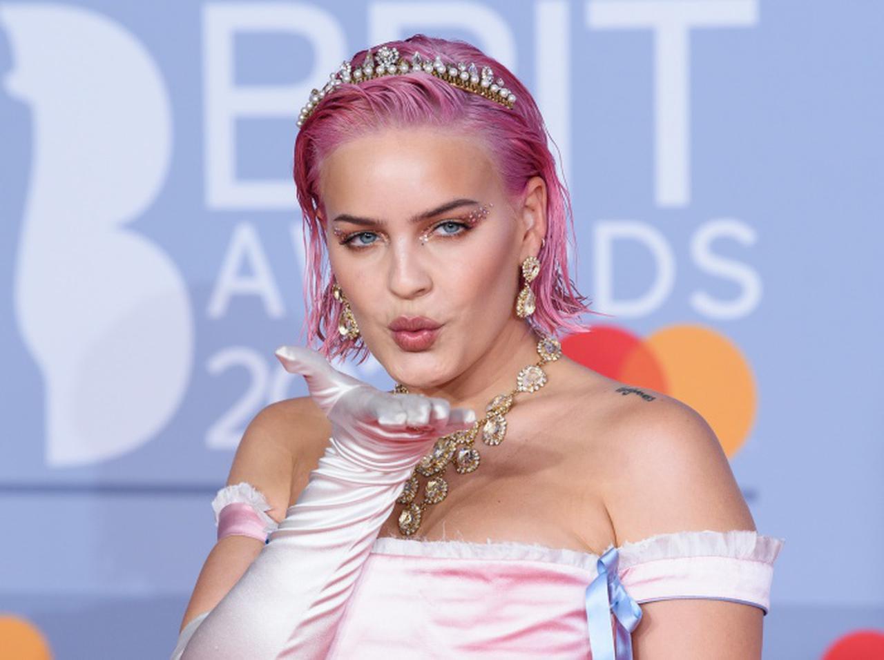 若者たちのロールモデル、アン・マリーがリリースした新曲「トゥ・ビー・ヤング」は全世代共感のユースアンセム！