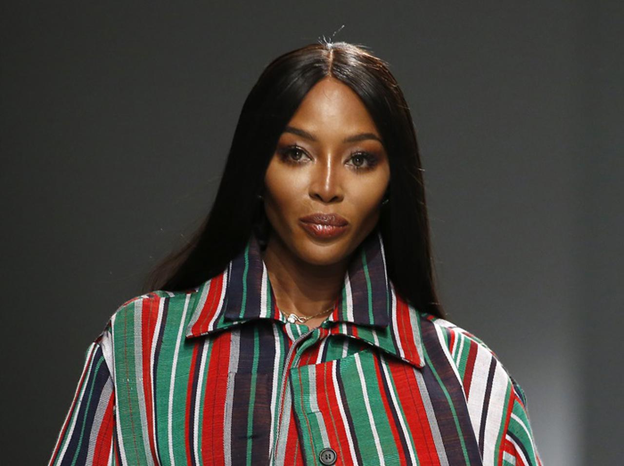 ナオミ・キャンベル、ニューヨークの地下鉄でフルヌード