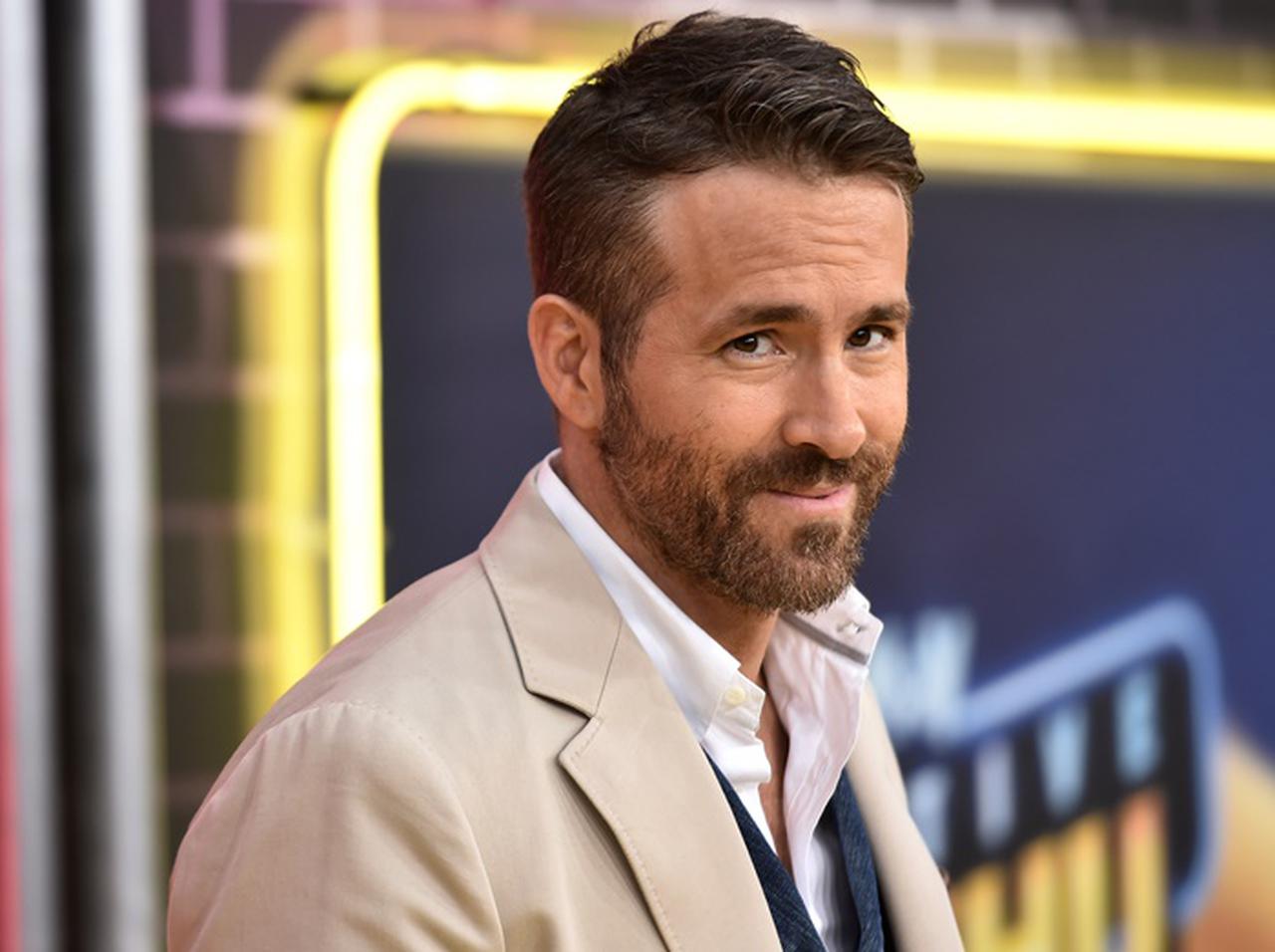 ライアン・レイノルズ、見知らぬ人のテディベアのために55万円の懸賞金を出す