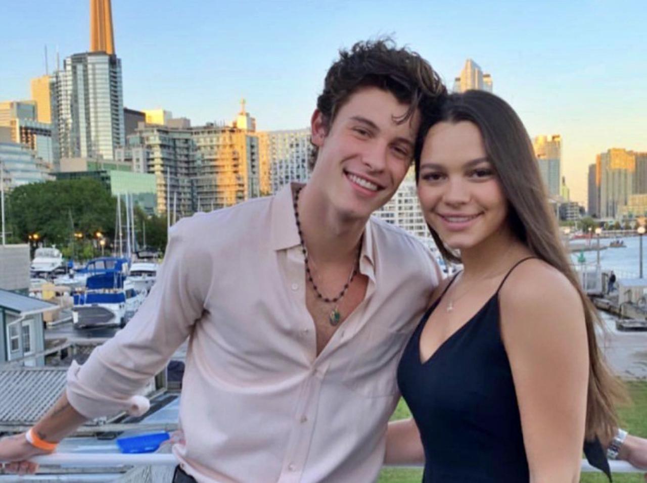 ショーン・メンデス、妹を溺愛するあまり「あの部分」に妹の名前のタトゥーを入れる