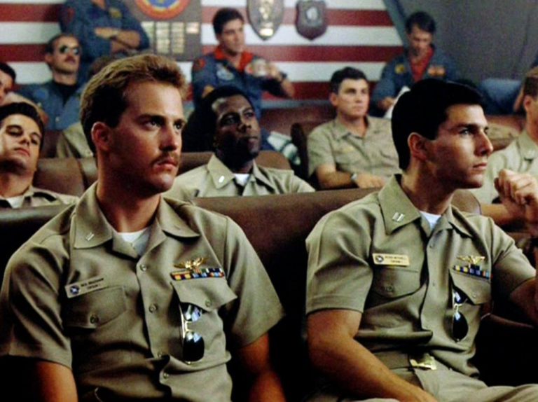 『トップガン』の“グース”というコールサインの由来は?