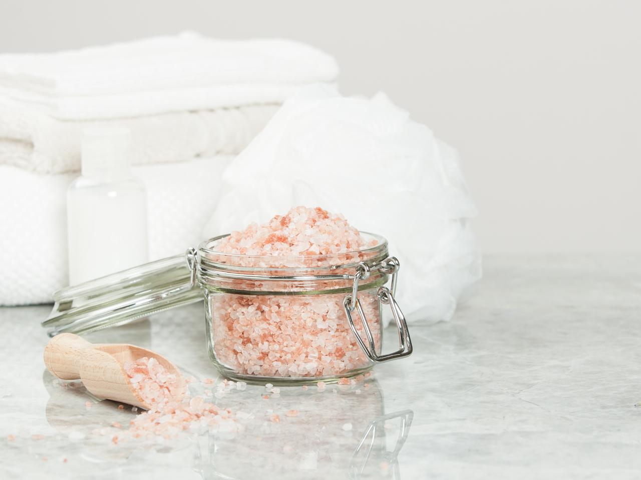 塩スクラブとシュガースクラブって何が違うの?プロが解説