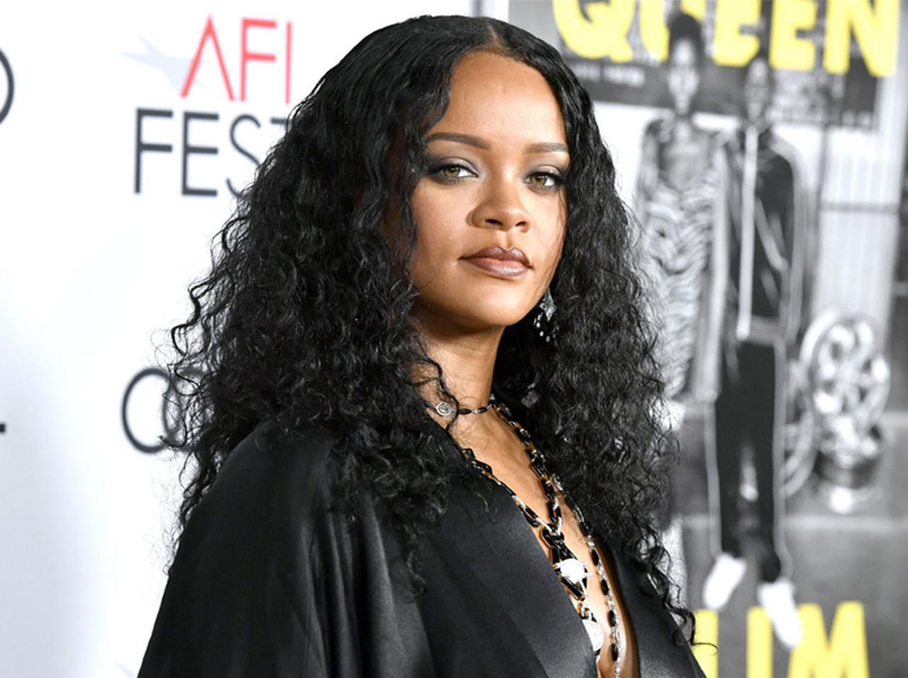 リアーナ、フェンティ・スキンの広告塔に「友達以上の男性セレブ」を抜擢