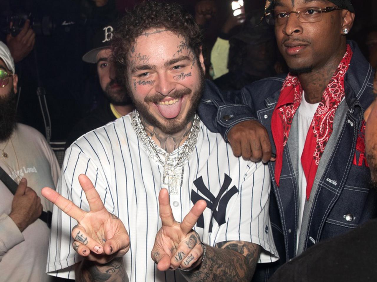 ポスト・マローン、“ハイ状態”で出演したトーク番組で4時間しゃべり倒す