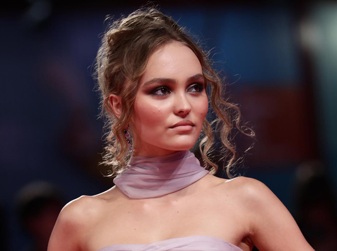 リリー・ローズ・デップ、父親ジョニー・デップの裁判所前で「弁論」するはずだった