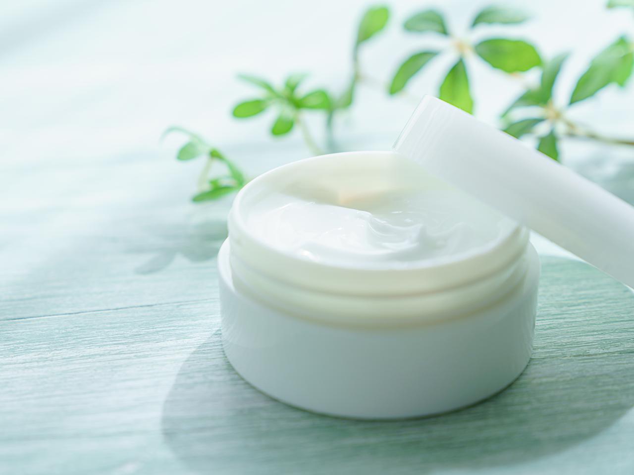 夏にぴったり!さっぱり、ベタつかない保湿クリーム4選