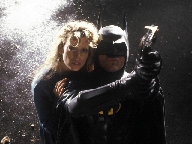 『バットマン』キム・ベイシンガーの「不可解な行動」、ある日本製品が原因だった