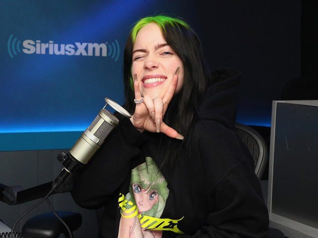 ビリー・アイリッシュのそっくりさんが登場！あなたは似ていると思いますか？