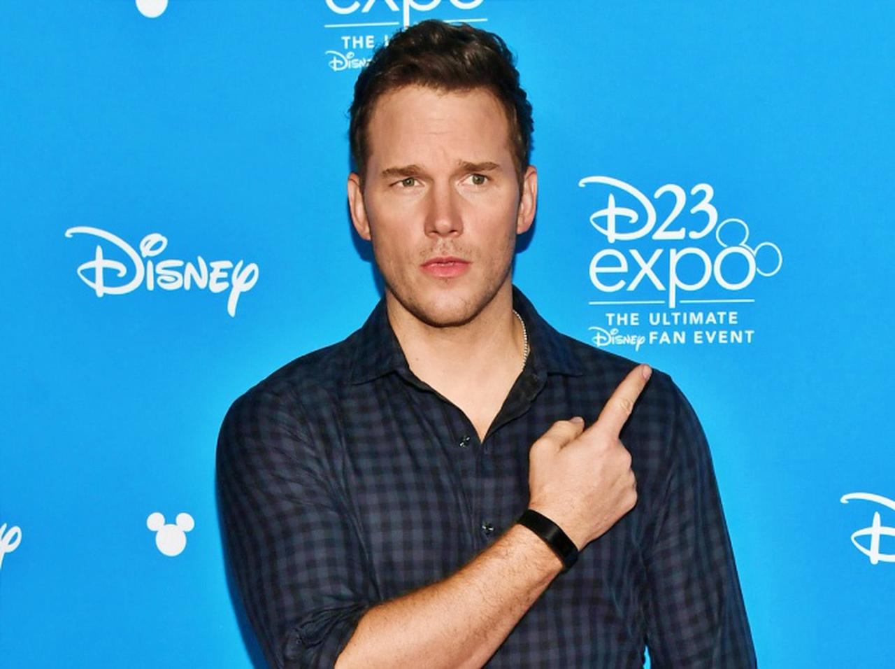 クリス・プラット、義父アーノルド・シュワルツェネッガーの誕生日会の写真にクレームを入れる