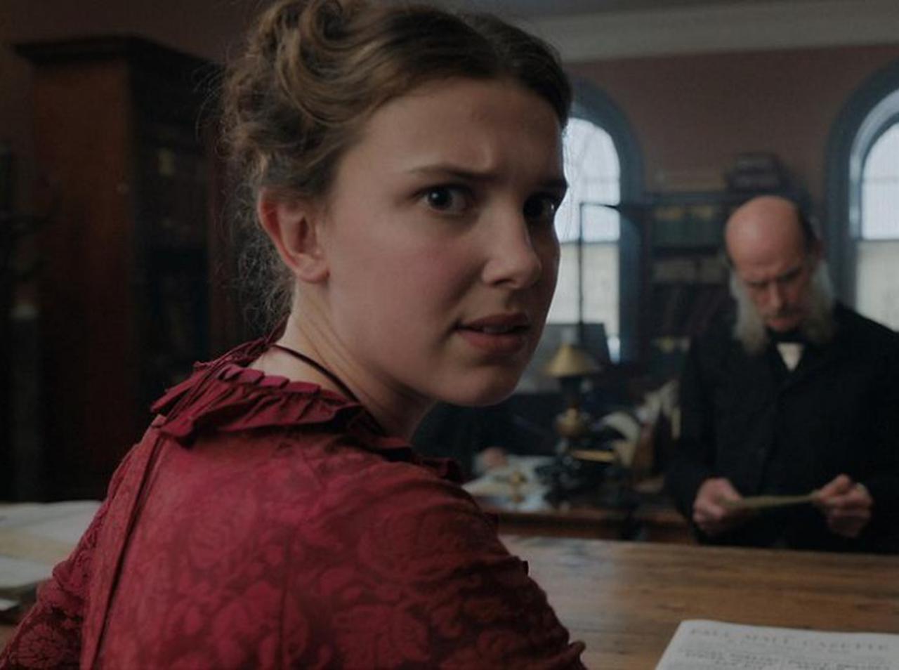 ミリー・ボビー・ブラウン、シャーロック・ホームズの妹を演じる新作映画の予告編が公開!