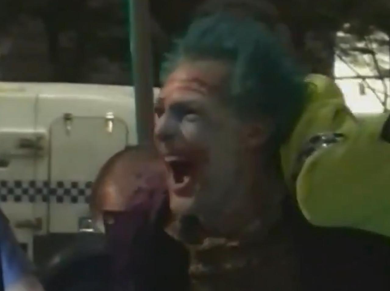 ジョーカーの恰好で迷惑行為をして逮捕された男、過去の事件の殺人犯だった