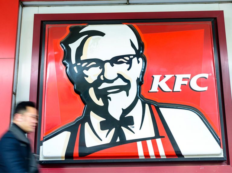 ケンタッキーフライドチキン、コロナ禍では“不適切”な「宣伝文句」の使用を休止