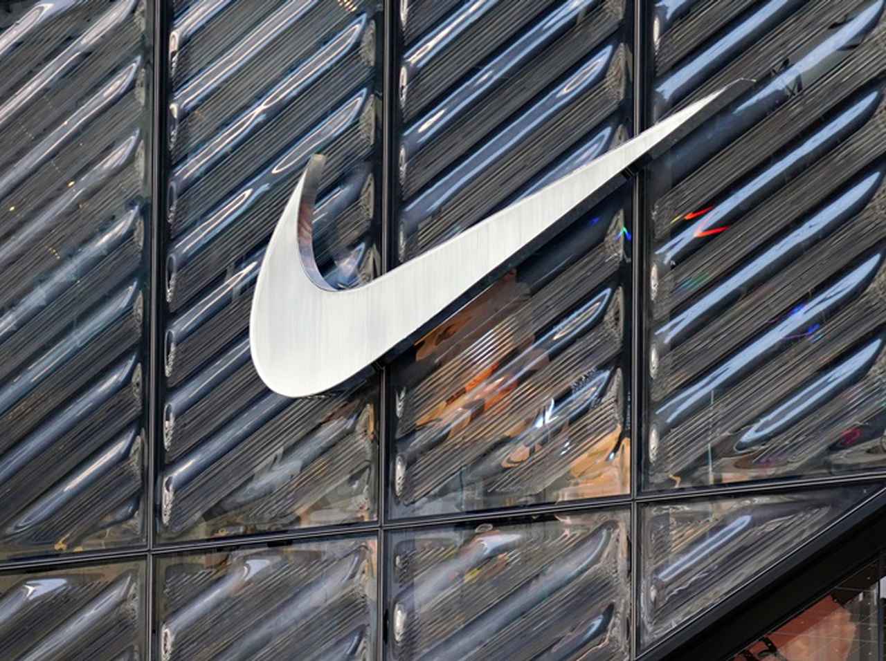 ナイキ、有名アスリート53名が出演する最新技術を駆使した動画が胸アツ