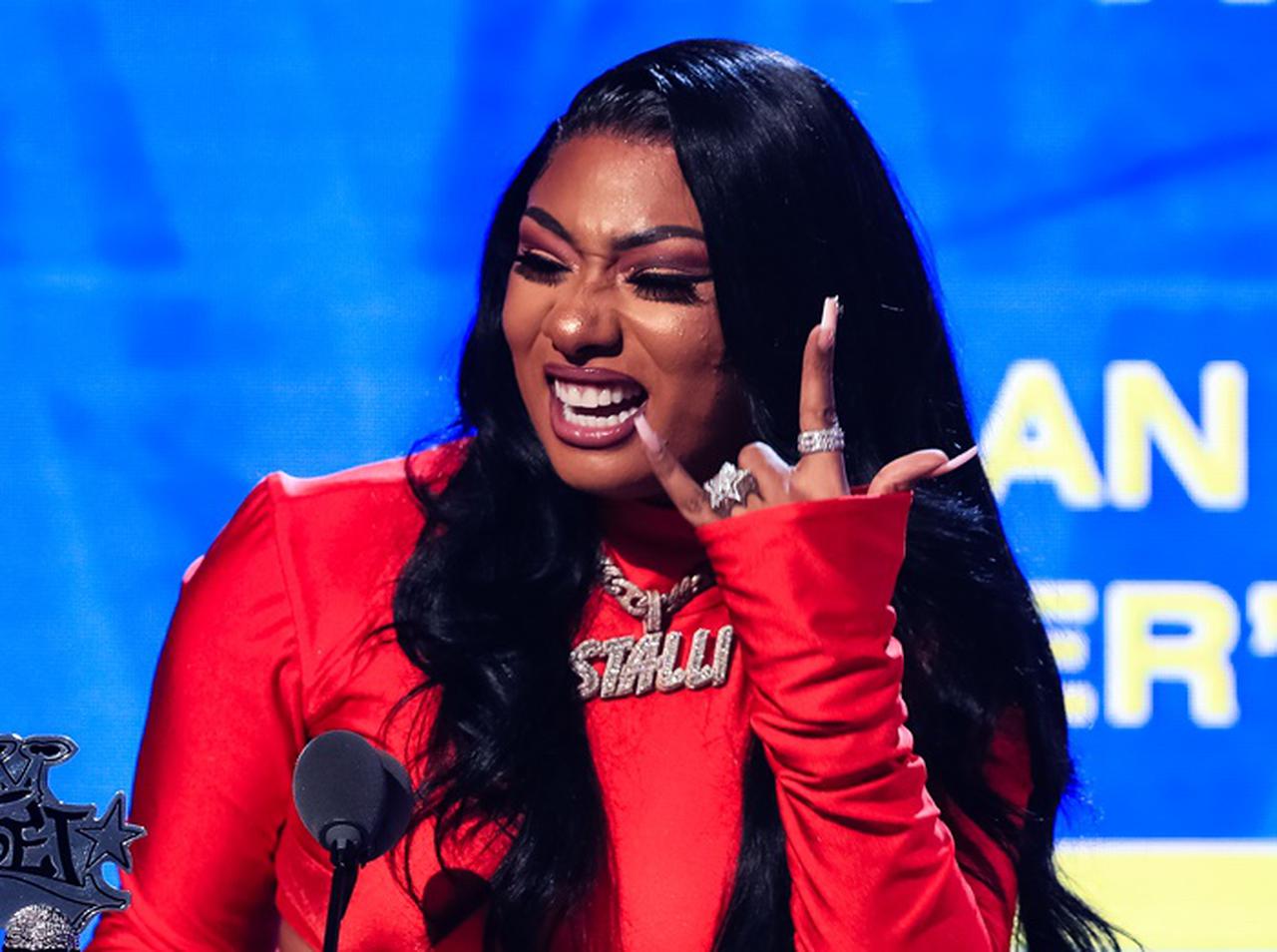 メーガン・ジー・スタリオン、カーディ・Bから激アツなご褒美をもらう