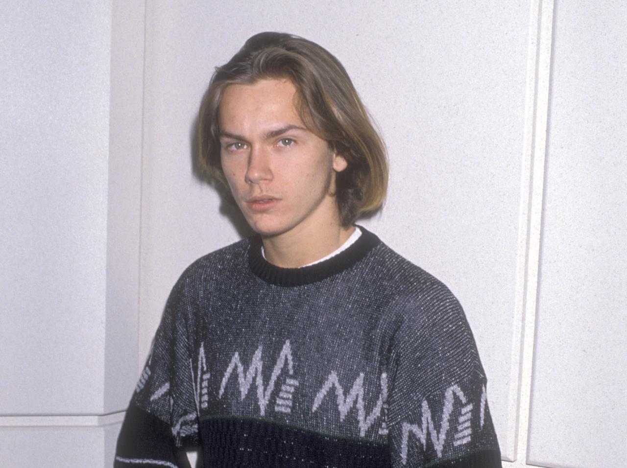 リヴァー・フェニックス生誕50周年！23年の人生を数々の写真で振り返る【特集】