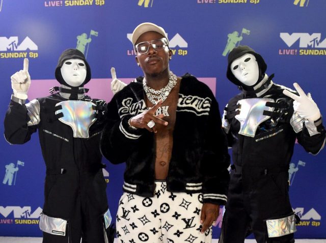 ダベイビー、Black Lives Matterへのメッセージをこめたメドレーを披露【VMA2020】