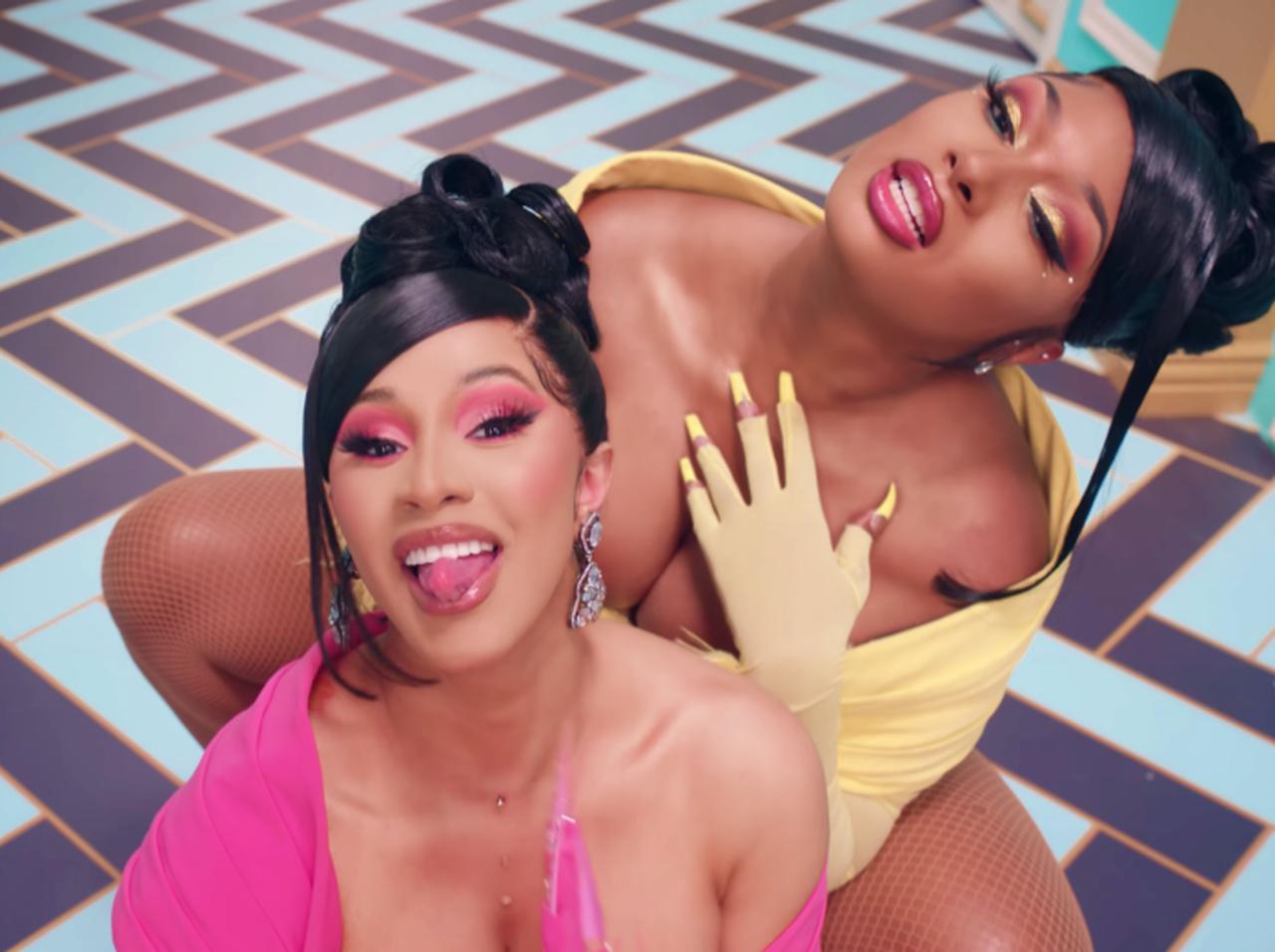 カーディ・B、「濡れたアソコ」を連呼する新曲の『使い道』にご立腹