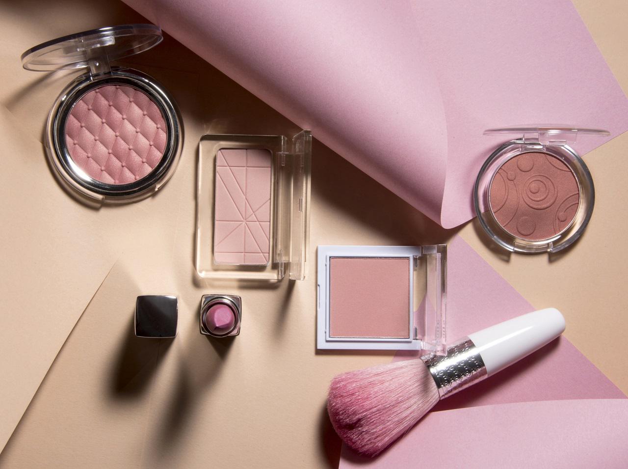 自分に合った「チークの色」が見つかる！顔色をよく見せるチークの選び方