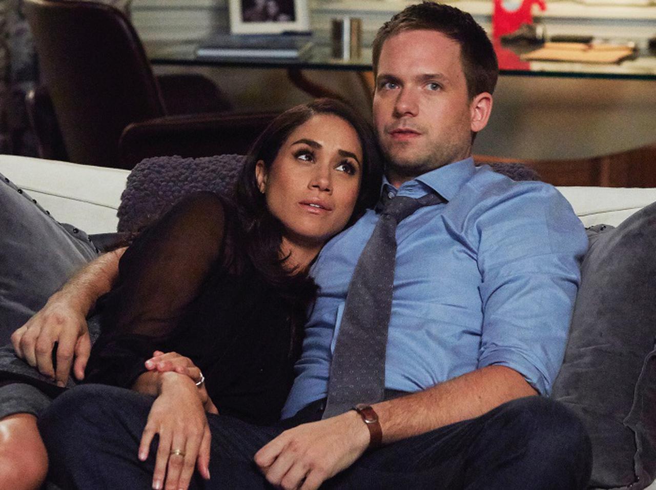 『SUITS/スーツ』マイク役、TV史に残る「オフィスでの濡れ場」の裏話を明かす