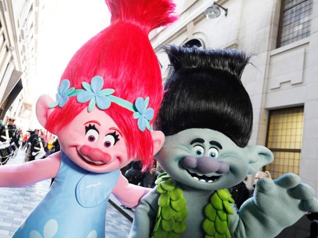 『トロールズ』人形、押すと喋る「ボタンの位置」が“完全にアウト”で苦情殺到