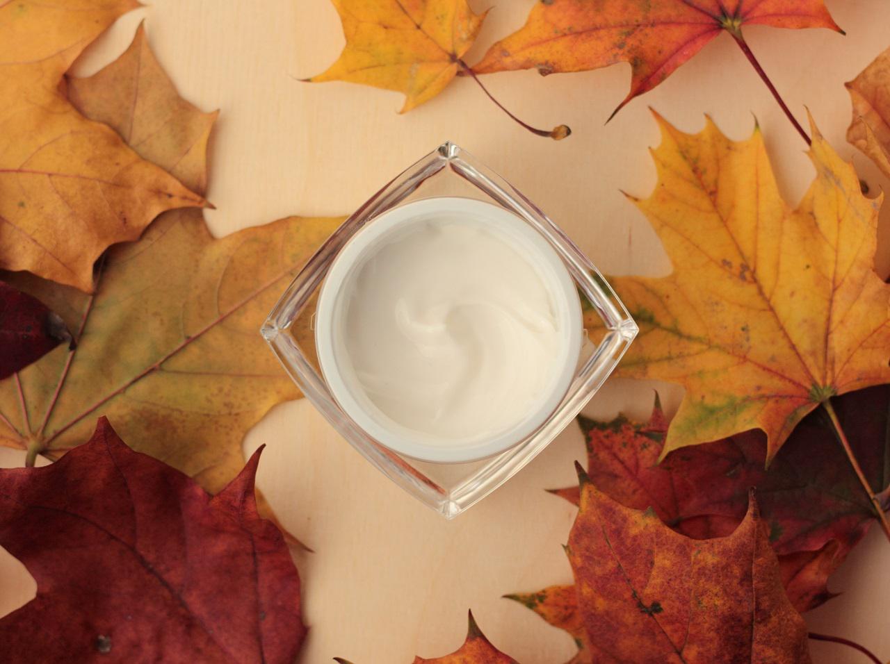 秋冬の肌は今のケアで決まる！夏から秋にするべきスキンケア