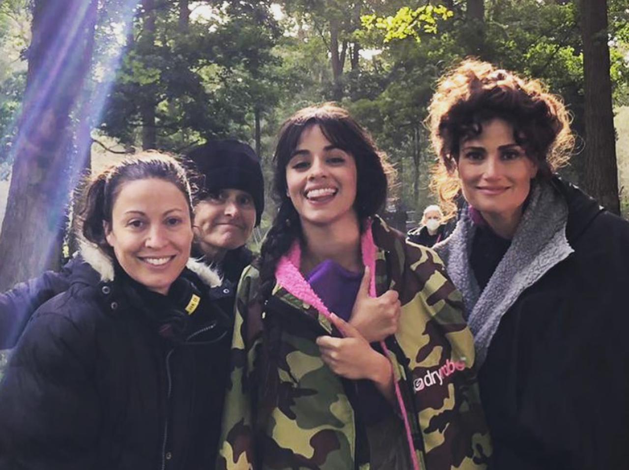 カミラ・カベロ版『シンデレラ』、継母は悪者じゃない!現代的な設定とは?