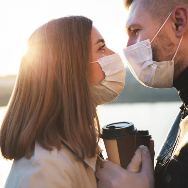 コロナ禍での「濃厚キスシーン」撮影の裏側はこう！『リバーデイル』俳優が種明かし