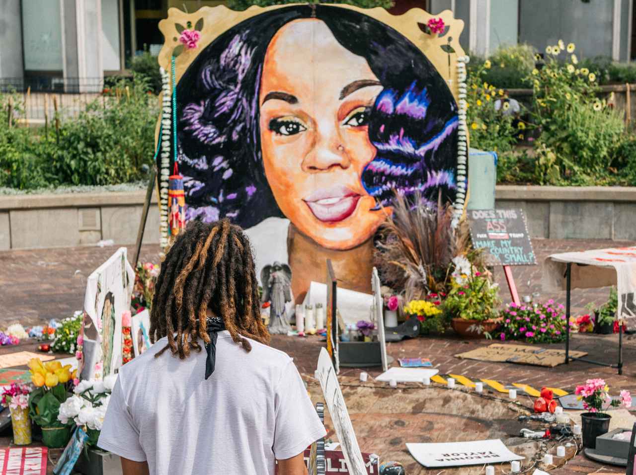 警官に“手違い”で射殺されたブリオナ・テイラー、遺族に13億円の和解金も警官は逮捕されず