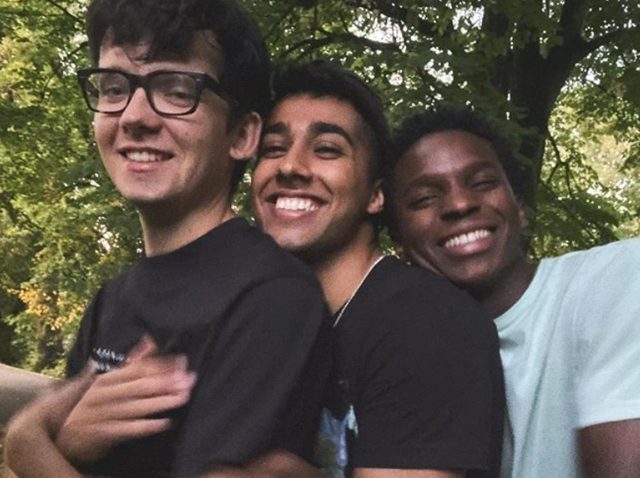 『セックス・エデュケーション』シーズン3でキャスト再会、みんなの笑顔が眩しすぎる