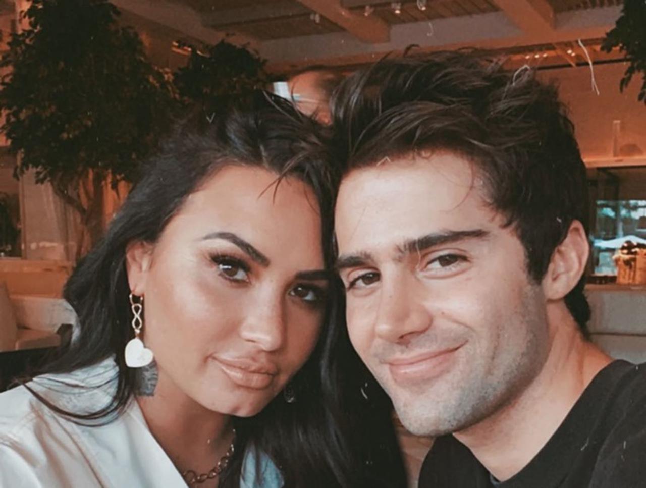 デミ・ロヴァート、婚約を発表して2ヵ月で破局