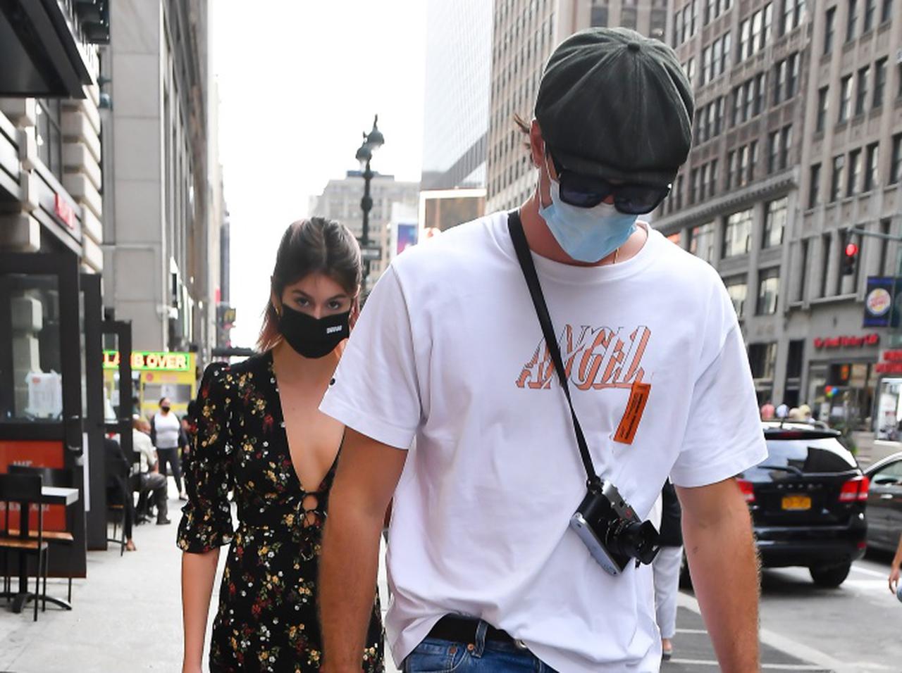 カイア・ガーバー&ジェイコブ・エロルディ、デート中に直撃取材を受けるもうまいことスルー