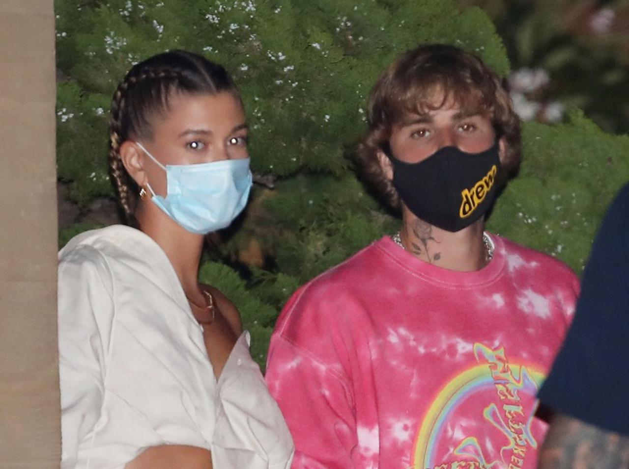 ジャスティン・ビーバーの妻ヘイリー・ビーバーの「デート服」がなかなか攻めてる