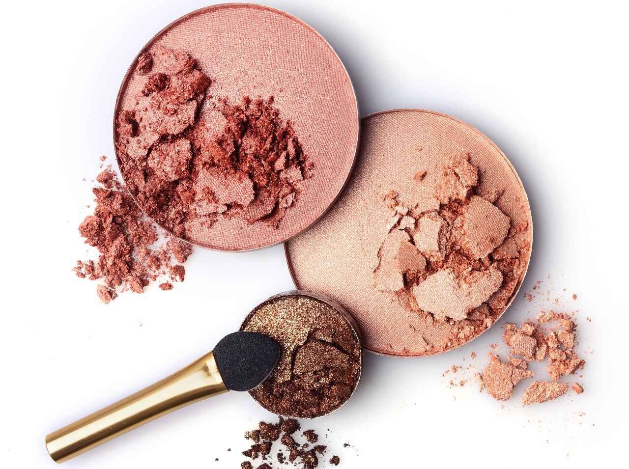 アイシャドウで境目のないグラデをつくるプロのワザとは?