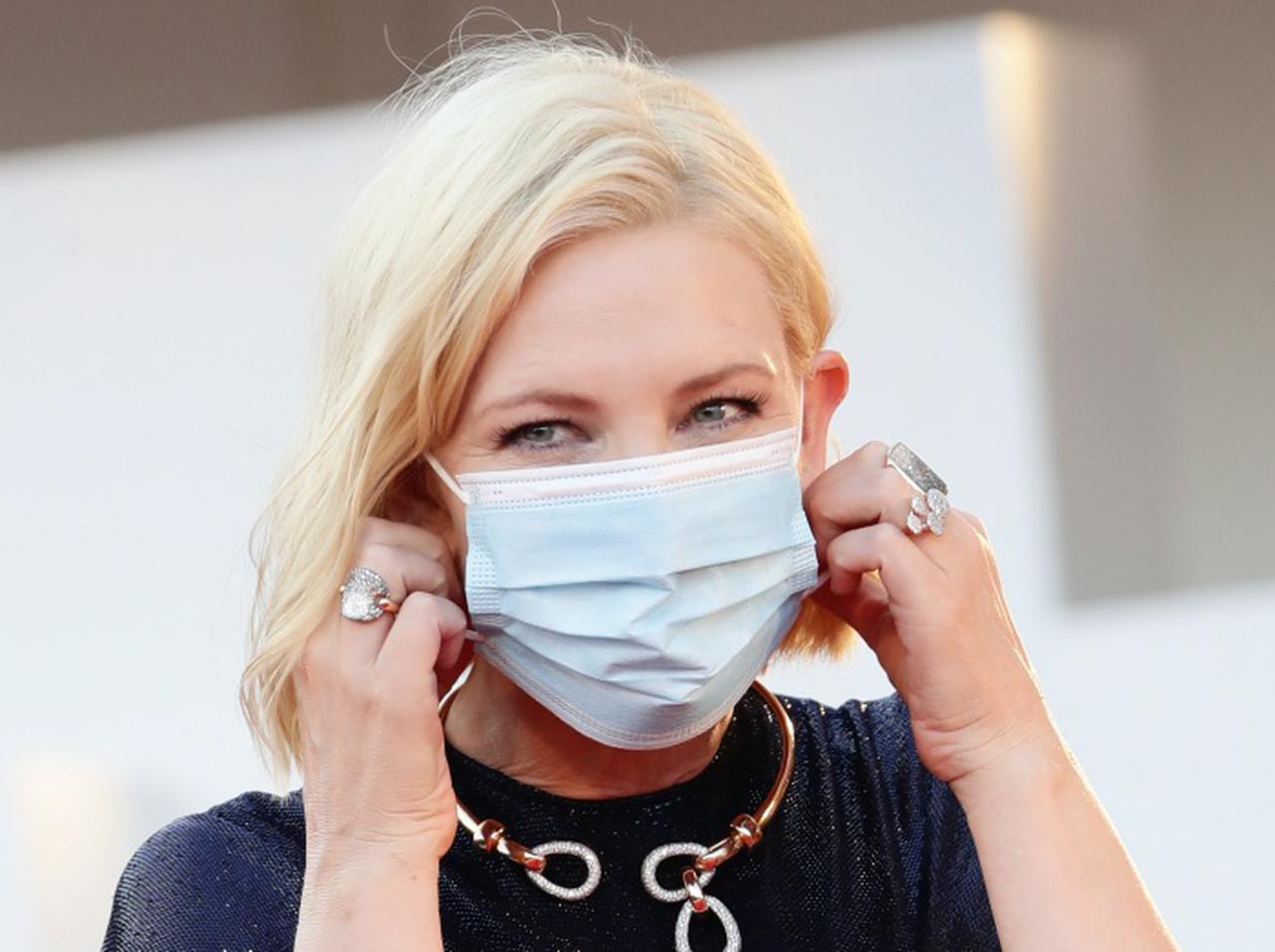 ヴェネチア国際映画祭が開幕!新型コロナ対策やセレブのファッション、注目作品を紹介