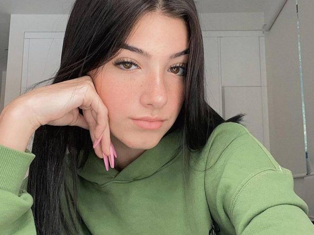 TikTokの女王チャーリー・ダミリオが「摂食障害」告白 “トリガー”となる曲の使用を謝罪