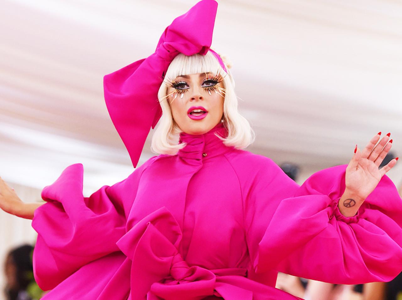 レディー・ガガ、朝起きて「自分がガガ」だという事実に落ち込んでいた