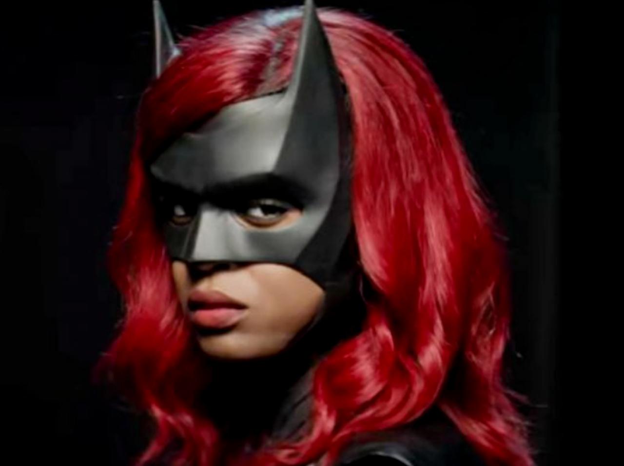 黒人初のバットウーマンのファーストルックがお披露目!ジャヴィシア・レスリー本人が公開