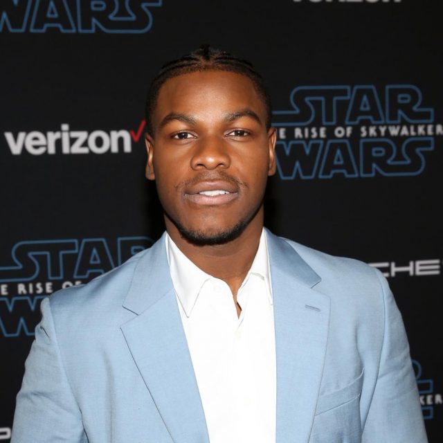 ジョン・ボイエガ、『スター・ウォーズ』の現場にも人種差別があったとディズニーを批判