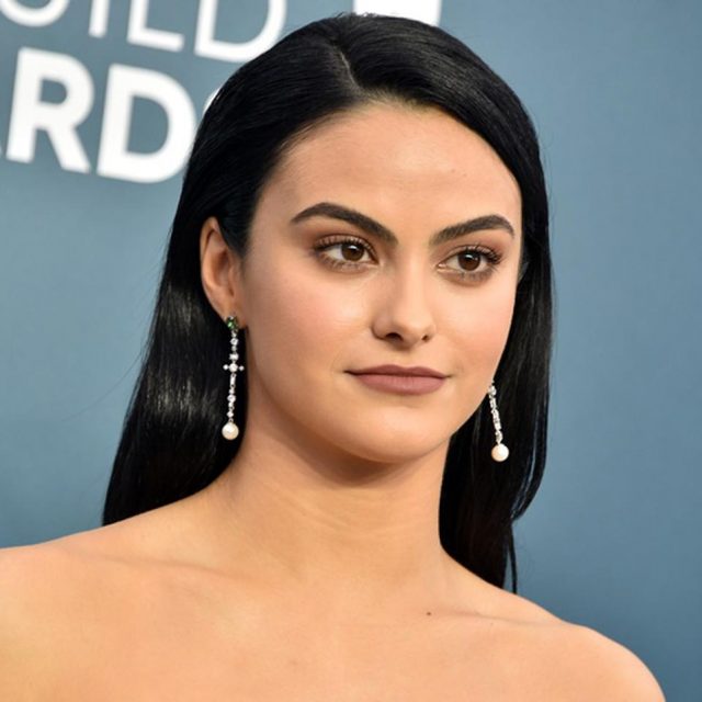 カミラ・メンデスの恋人がインスタデビュー！遠距離恋愛のあるある写真を公開