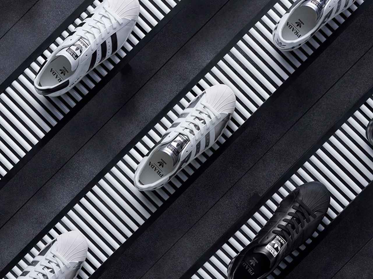 プラダとアディダス、スーパースターをベースにしたコラボスニーカーに新色が登場